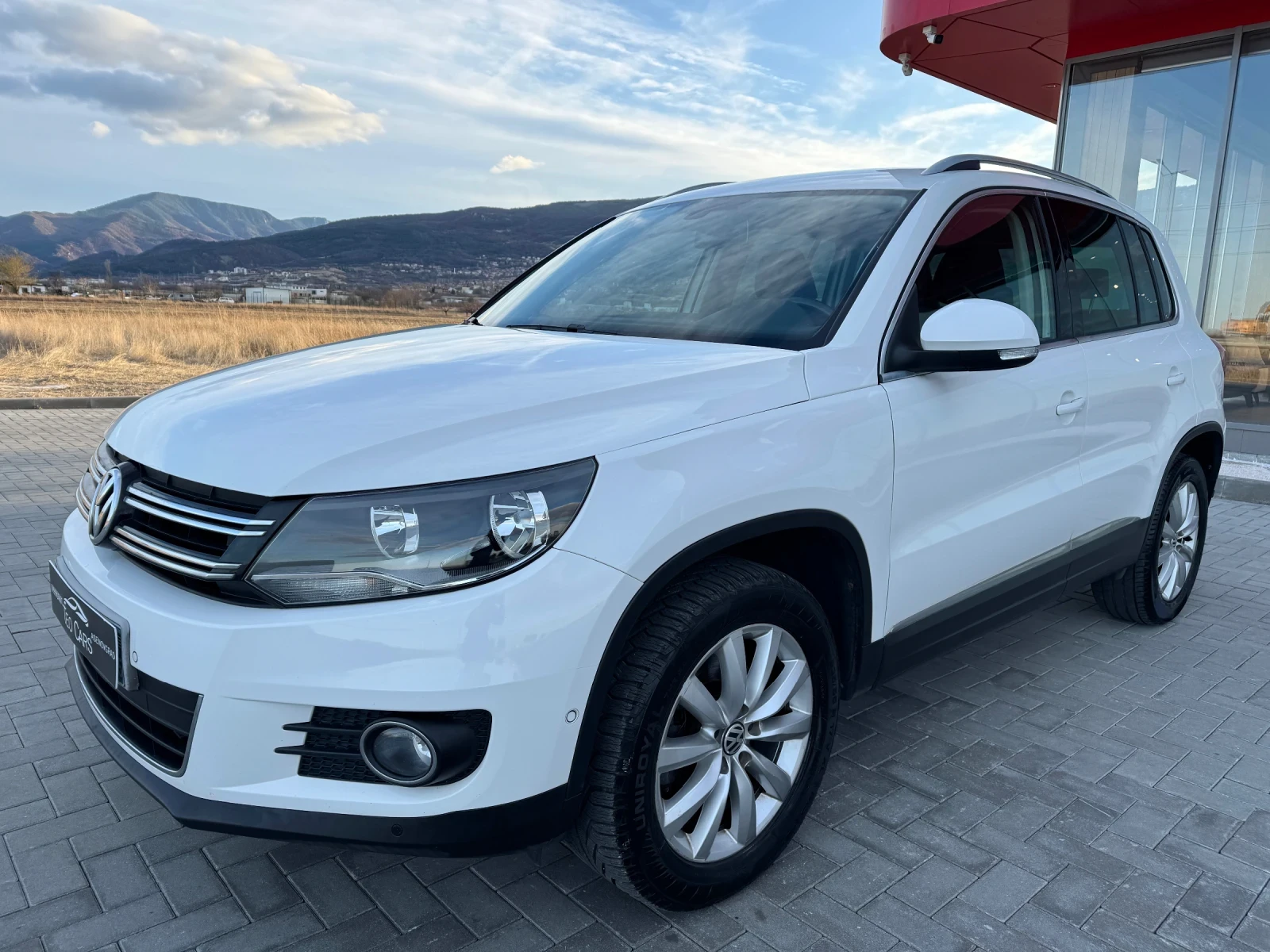 VW Tiguan 2.0 TDI 140к.с HIGHLINE / FACELIFT / NAVI  - изображение 3