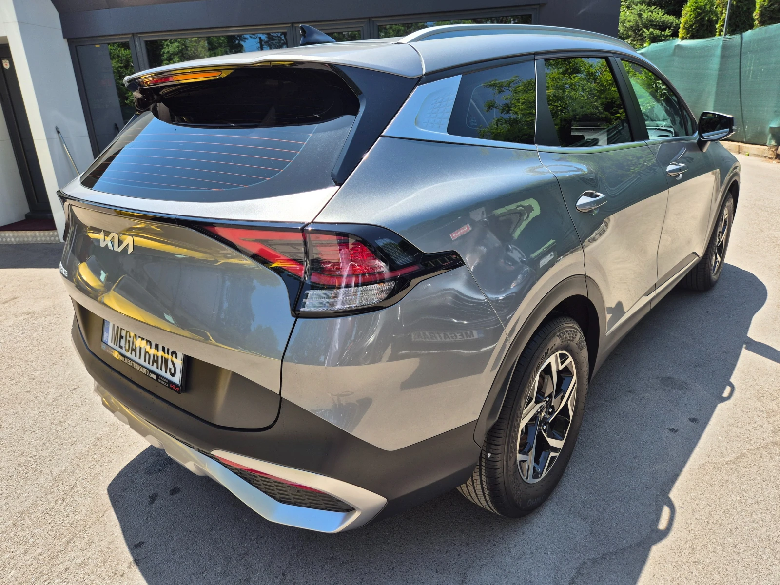 Kia Sportage NQ5 2.0 cm3 4x2 - изображение 3