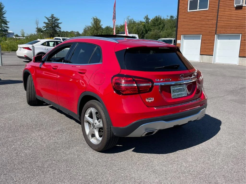 Mercedes-Benz GLA 250 CARFAX* ОПЦИЯ ЗА ФИНАНСИРАНЕ*  - изображение 4