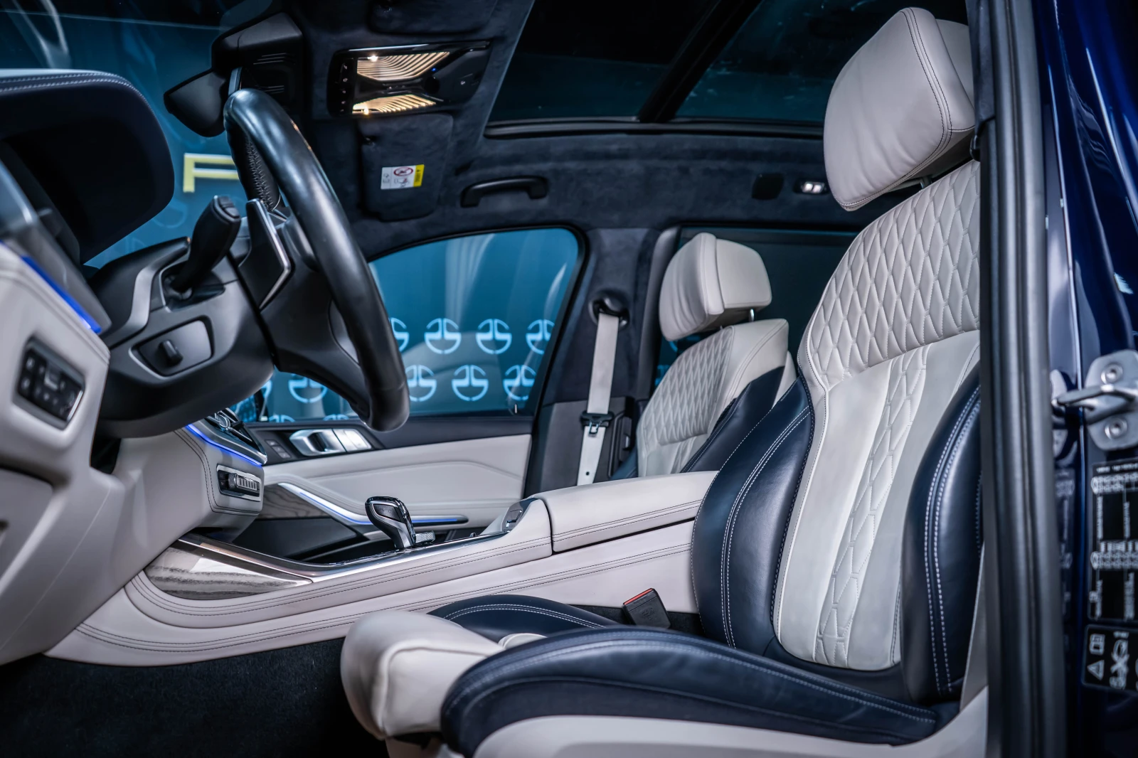 BMW X7 M50d Xdrive* Msport* Pano* Individual* H/K | Mobile.bg � ����������� 12