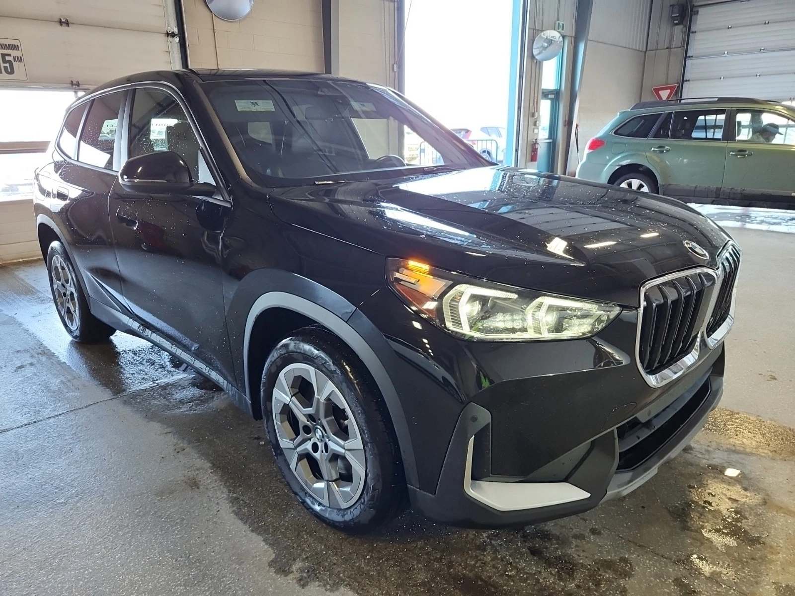 BMW X1 * XDRIVE28I* * Автокредит* Пълна сервизна история* - изображение 2
