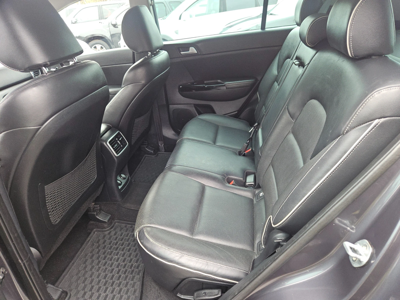 Kia Sportage 2.0 Crdi/4x4 | Mobile.bg � ����������� 11