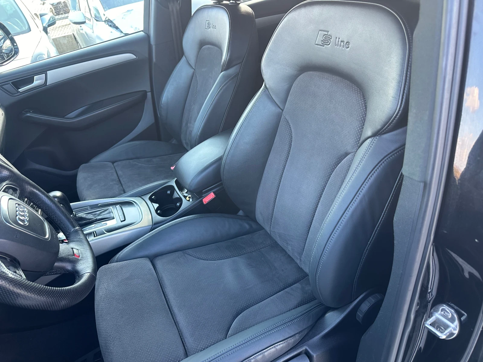 Audi Q5 2.0/170кс 4х4 Автоматик, снимка 11 - Автомобили и джипове - 54490195