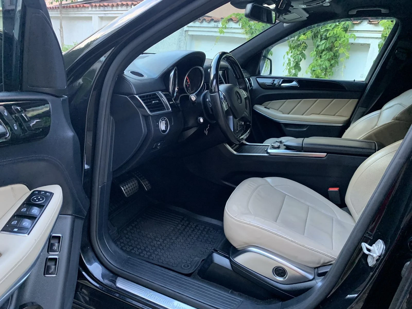 Mercedes-Benz GL 350 AMG, снимка 10 - Автомобили и джипове - 55394492