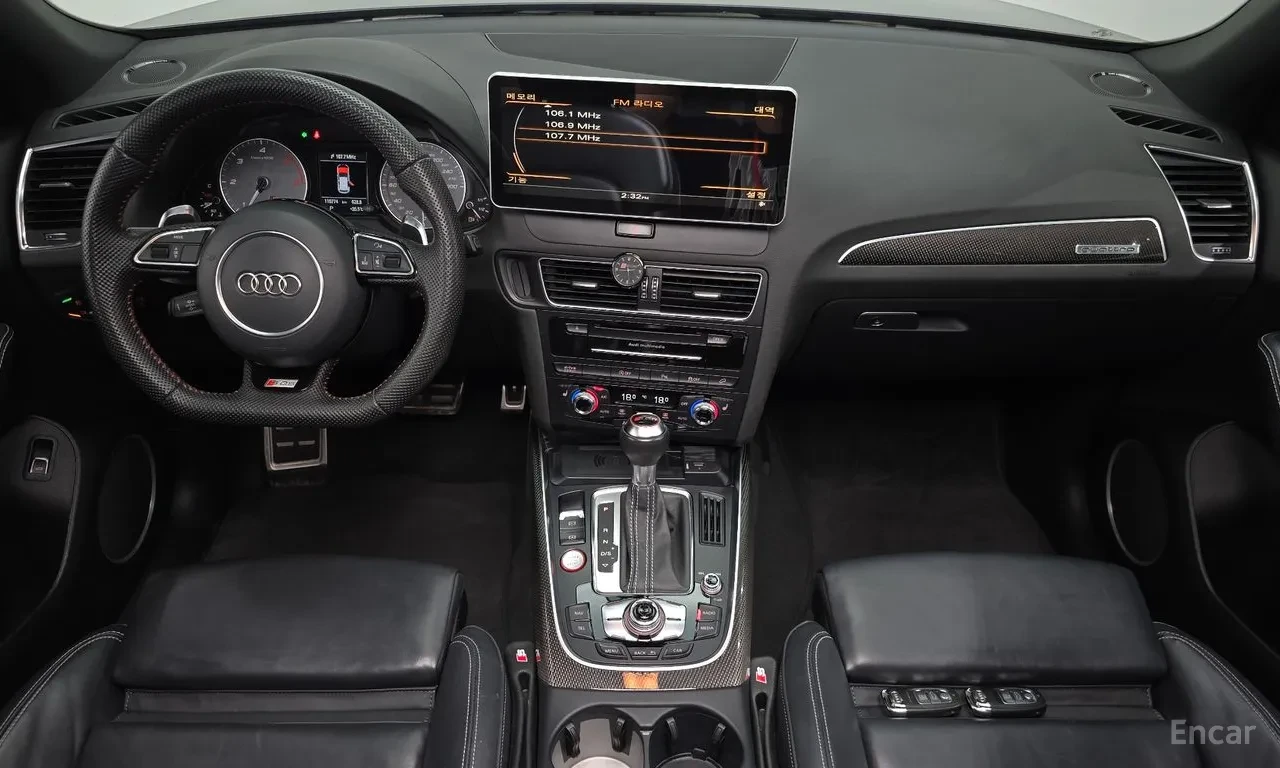 Audi SQ5 DIESEL | 21 WHEELS | 2 KEYS | RS STYLE, снимка 11 - Автомобили и джипове - 55696316