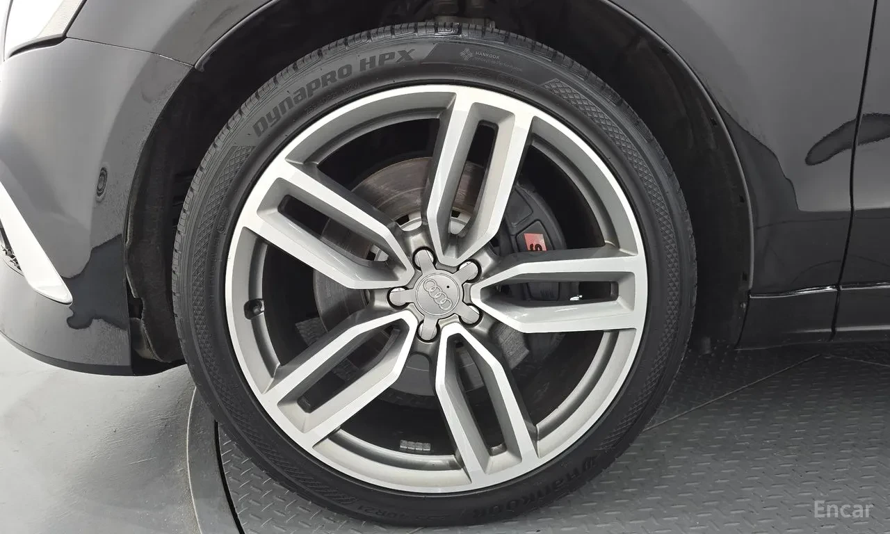Audi SQ5 DIESEL | 21 WHEELS | 2 KEYS | RS STYLE, снимка 8 - Автомобили и джипове - 55696316