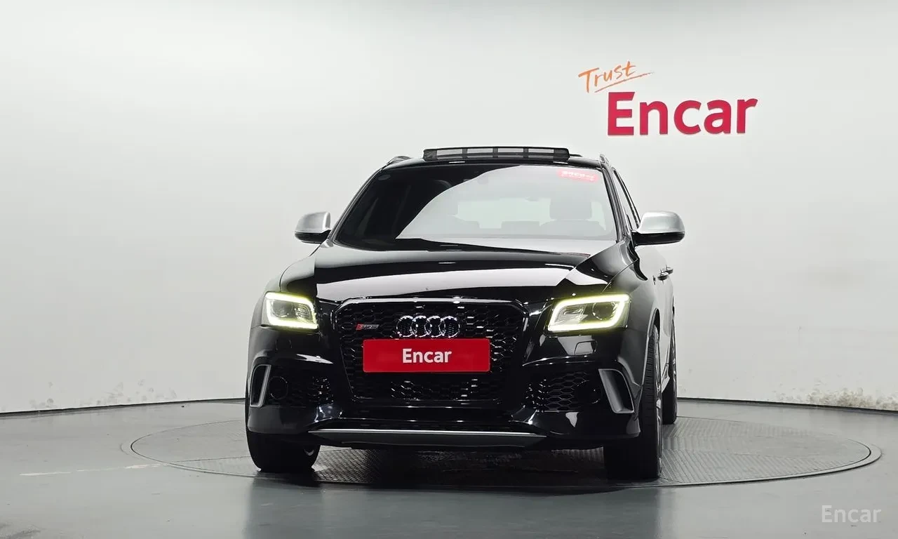 Audi SQ5 DIESEL | 21 WHEELS | 2 KEYS | RS STYLE, снимка 2 - Автомобили и джипове - 55696316