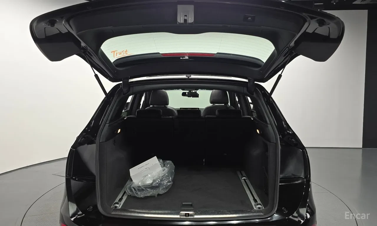 Audi SQ5 DIESEL | 21 WHEELS | 2 KEYS | RS STYLE, снимка 5 - Автомобили и джипове - 55696316