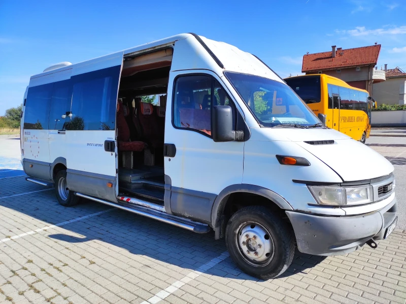 Iveco Daily, снимка 2 - Бусове и автобуси - 47355934