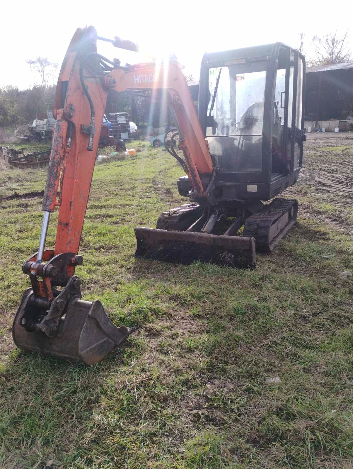 Багер Hitachi Zx25 - изображение 4