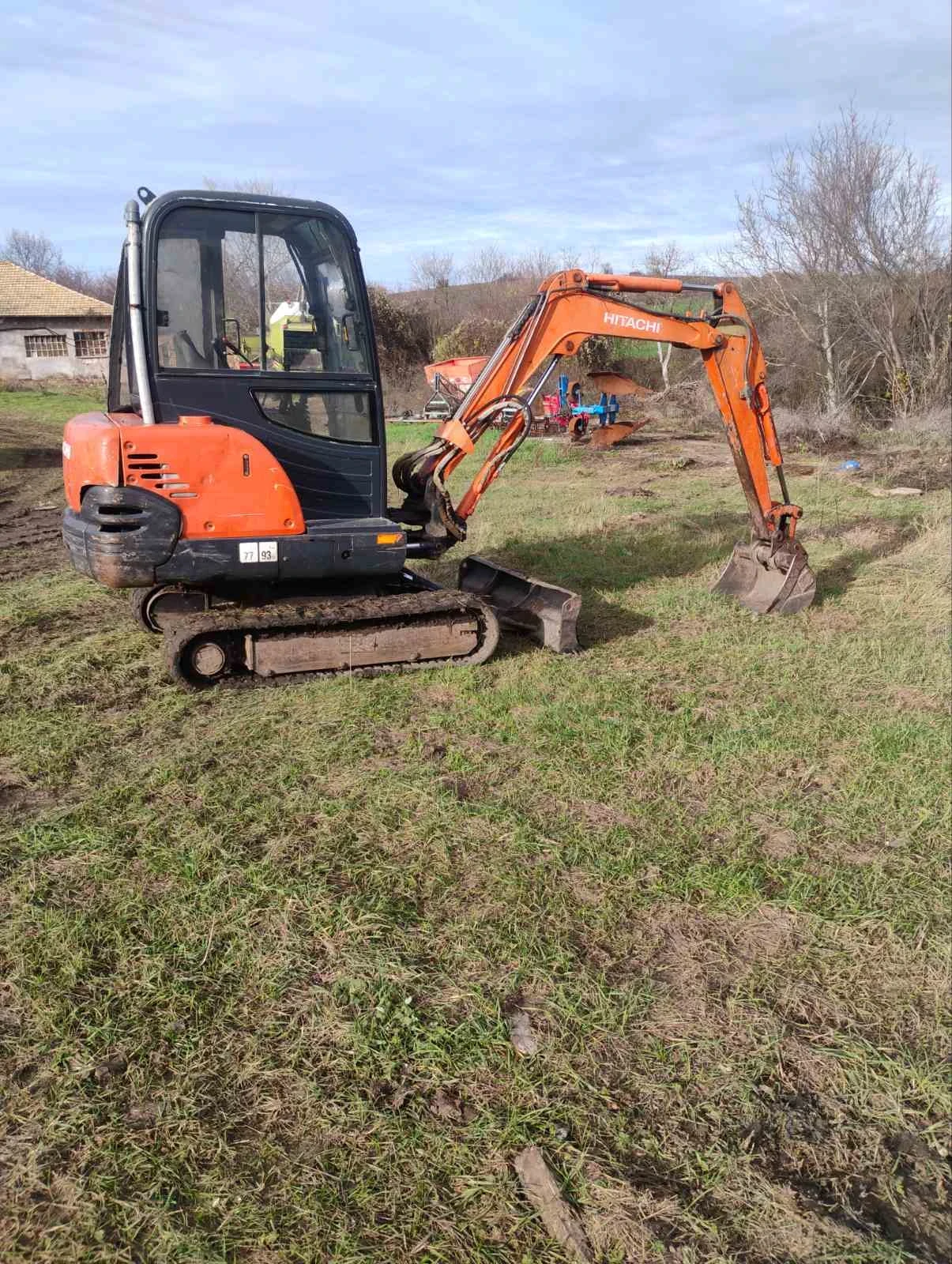 Багер Hitachi Zx25 - изображение 2