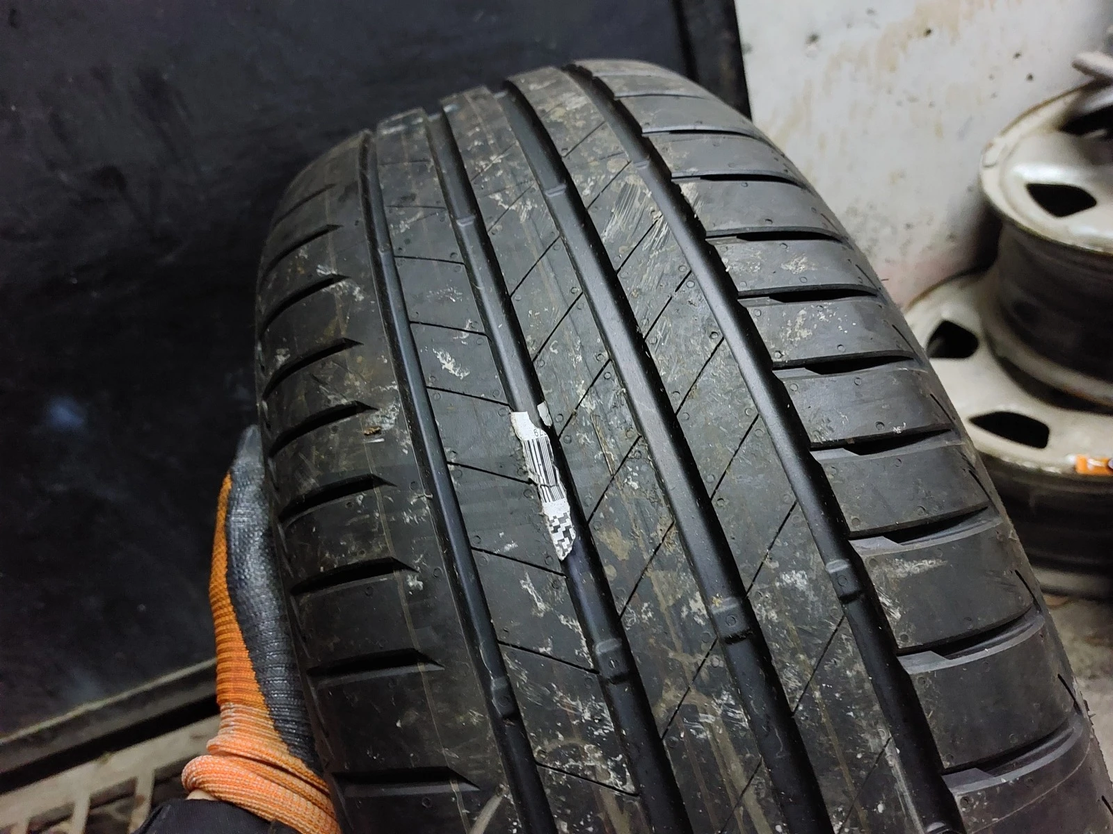 ���� 235/55R18 | Mobile.bg � ����������� 1