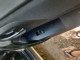 Toyota Auris 1.8, снимка 13