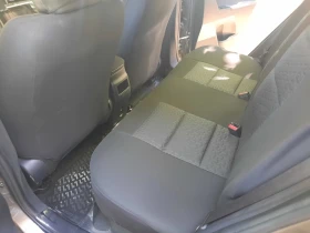 Toyota Auris 1.8, снимка 11