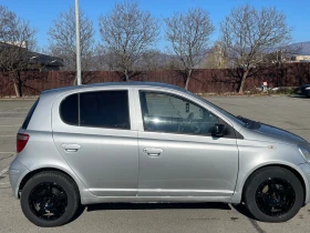 Toyota Yaris 1.0, снимка 3