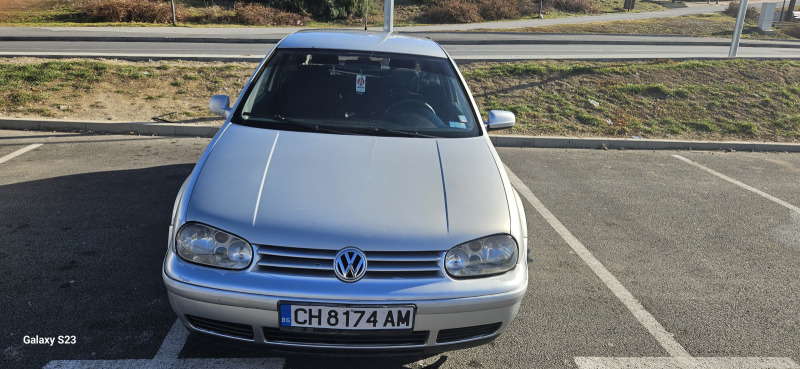 VW Golf, снимка 2 - Автомобили и джипове - 45680937
