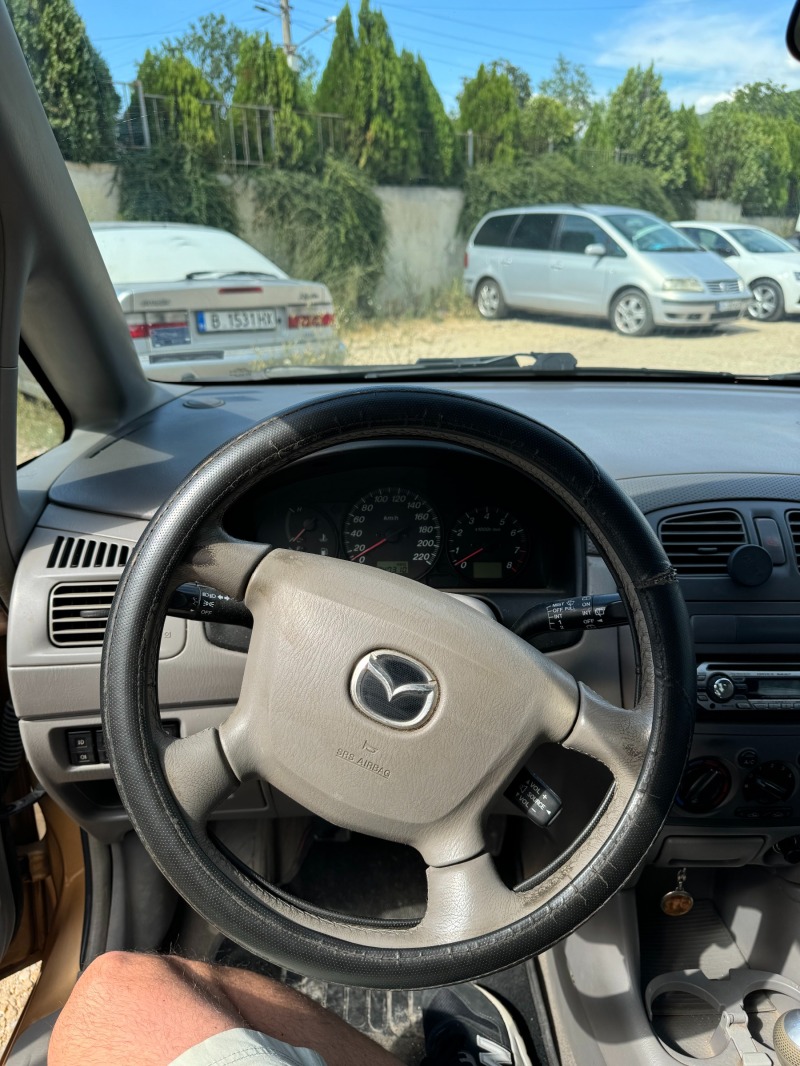 Mazda Premacy 1.8 газ/бензин, снимка 9 - Автомобили и джипове - 46472147