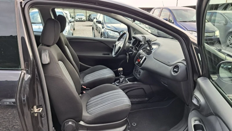 Fiat Punto 1.2i NOV VNOS GERMANY, снимка 15 - Автомобили и джипове - 46982134