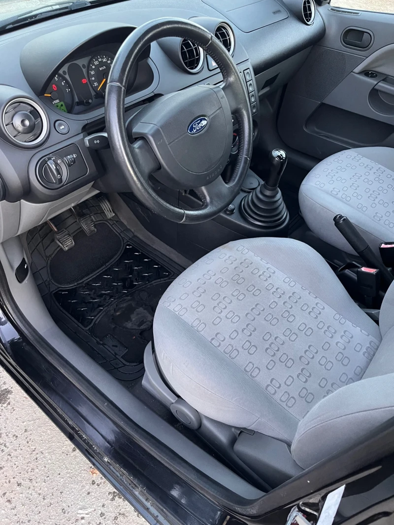 Ford Fiesta, снимка 14 - Автомобили и джипове - 49415318