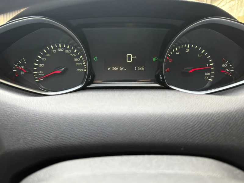 Peugeot 308 1, 6 HDI , снимка 15 - Автомобили и джипове - 52588260
