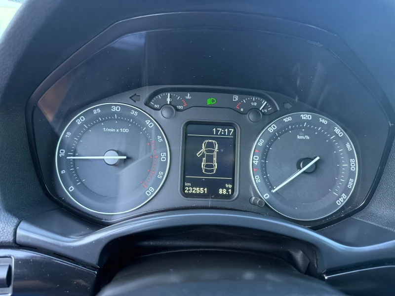 Skoda Octavia 2.0, снимка 15 - Автомобили и джипове - 51736594