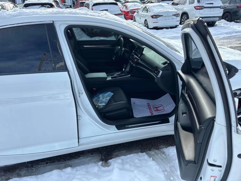 Honda Accord * Sport * CARFAX * БЕЗ ПЪРВОНАЧАЛНА ВНОСКА, снимка 17 - Автомобили и джипове - 52772761