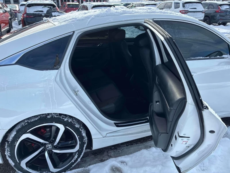 Honda Accord * Sport * CARFAX * БЕЗ ПЪРВОНАЧАЛНА ВНОСКА, снимка 16 - Автомобили и джипове - 52772761
