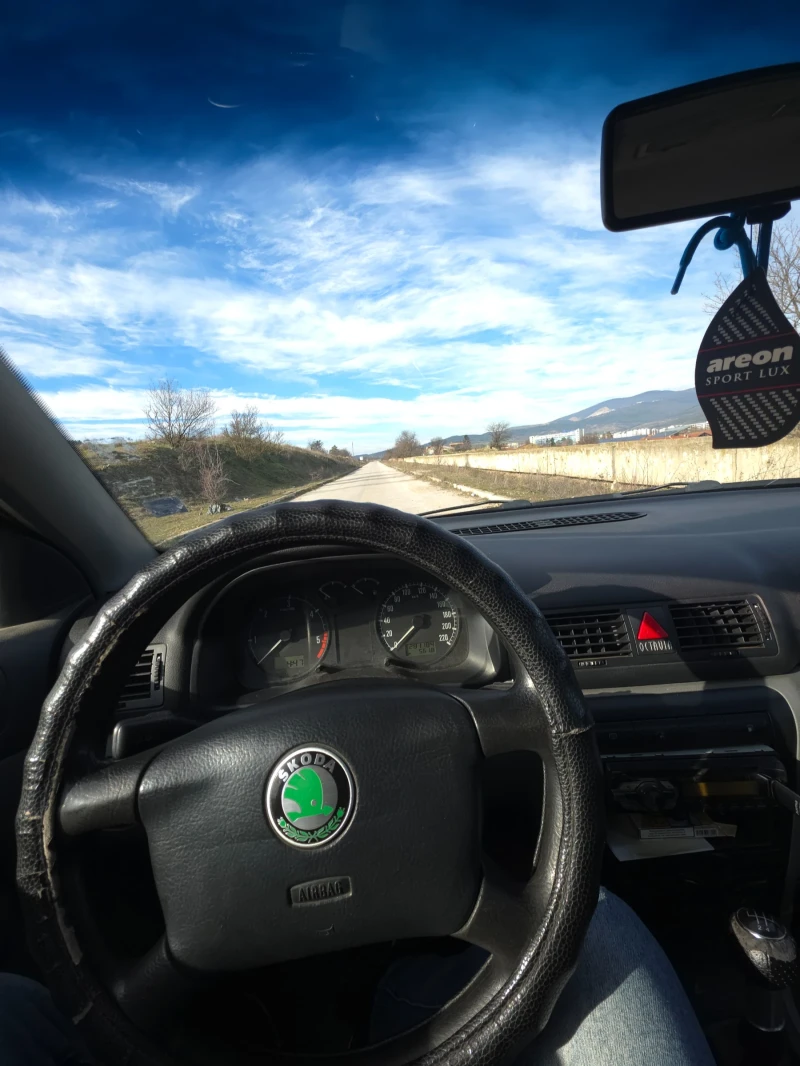 Skoda Octavia, снимка 7 - Автомобили и джипове - 52825458