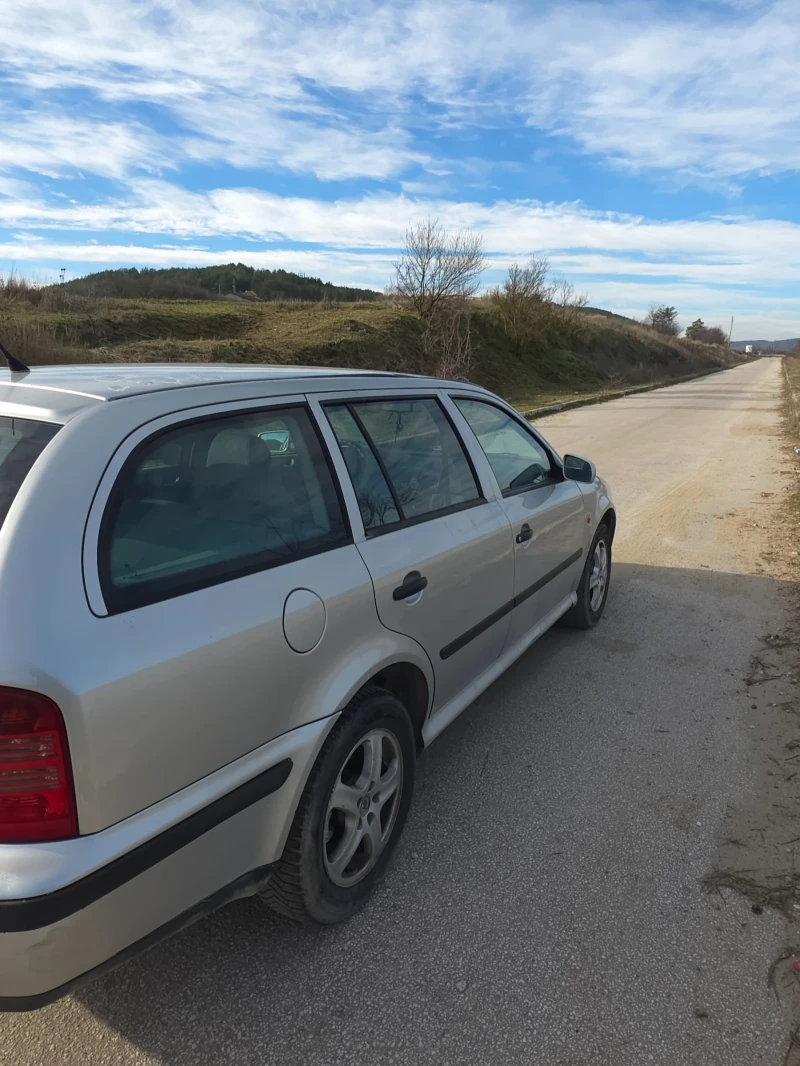Skoda Octavia, снимка 5 - Автомобили и джипове - 52825458