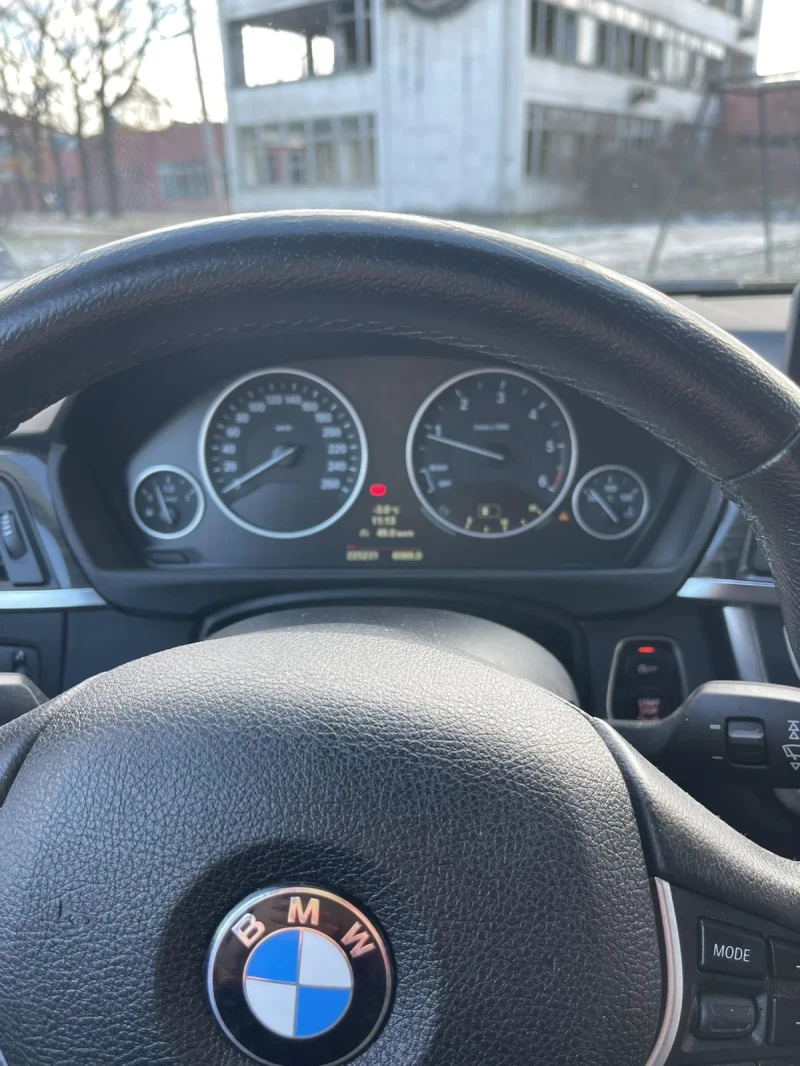 BMW 318 Luxury, снимка 12 - Автомобили и джипове - 53078866