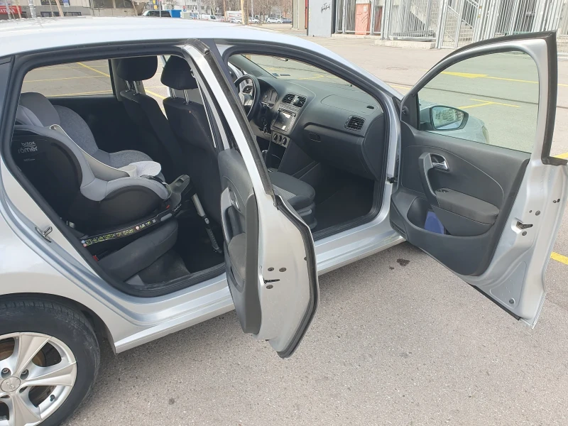 VW Polo, снимка 14 - Автомобили и джипове - 53142877