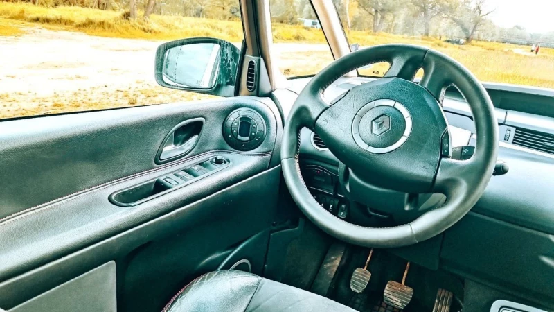 Renault Espace 2.0 , снимка 9 - Автомобили и джипове - 53151146