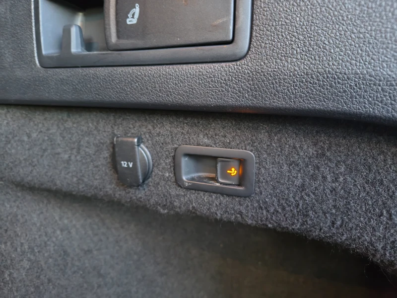 VW Passat, снимка 13 - Автомобили и джипове - 53174864