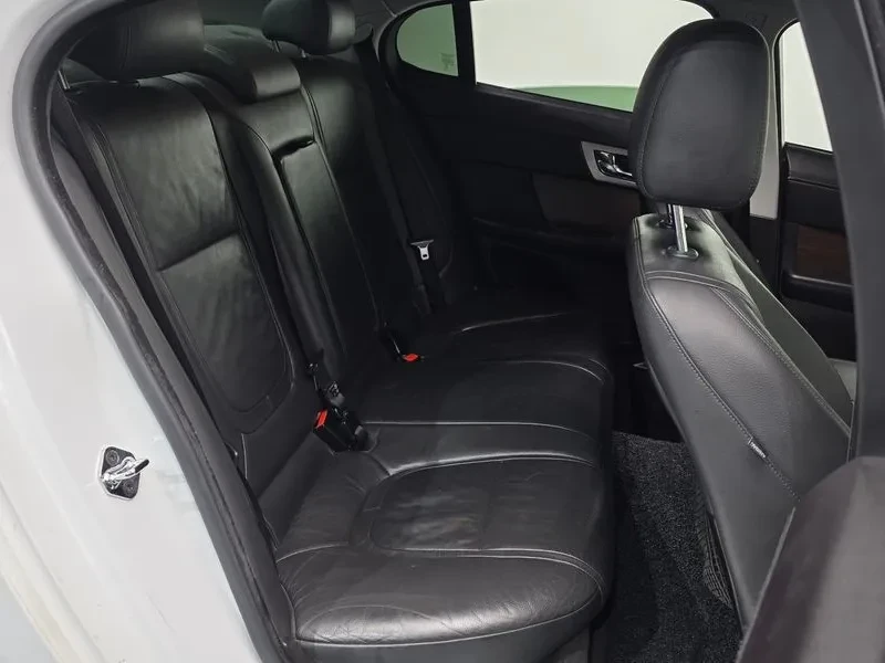 Jaguar Xf 2.2D | Mobile.bg � ����������� 12