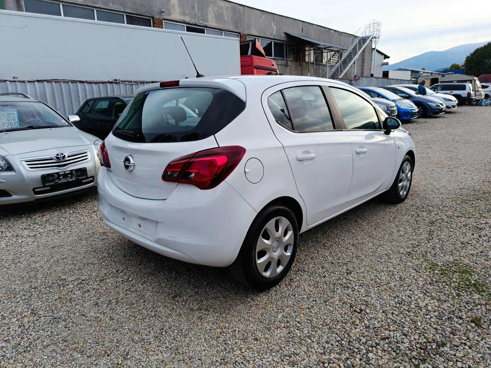 Opel Corsa 1.2i 16v * 4 цилиндъра * !!! 86 000км !!! EURO 6 - изображение 3