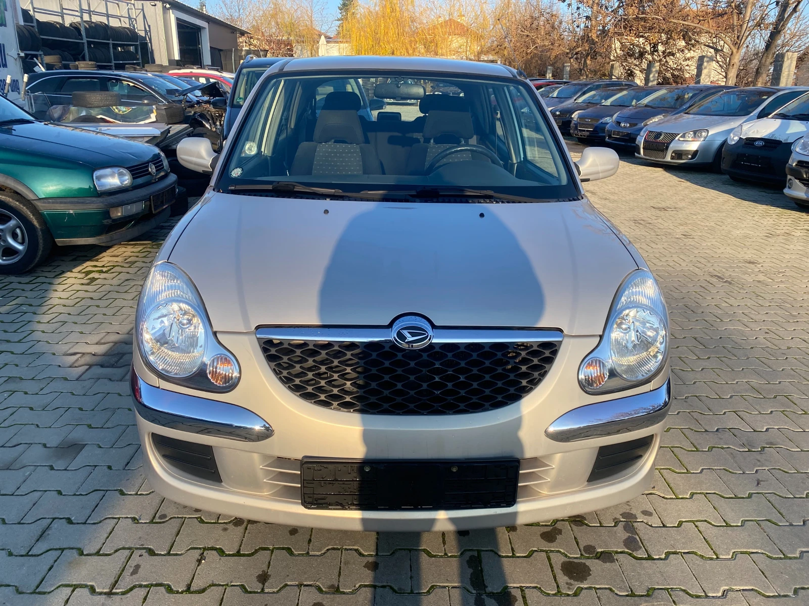 Daihatsu Sirion 1.0 58к.с - изображение 6