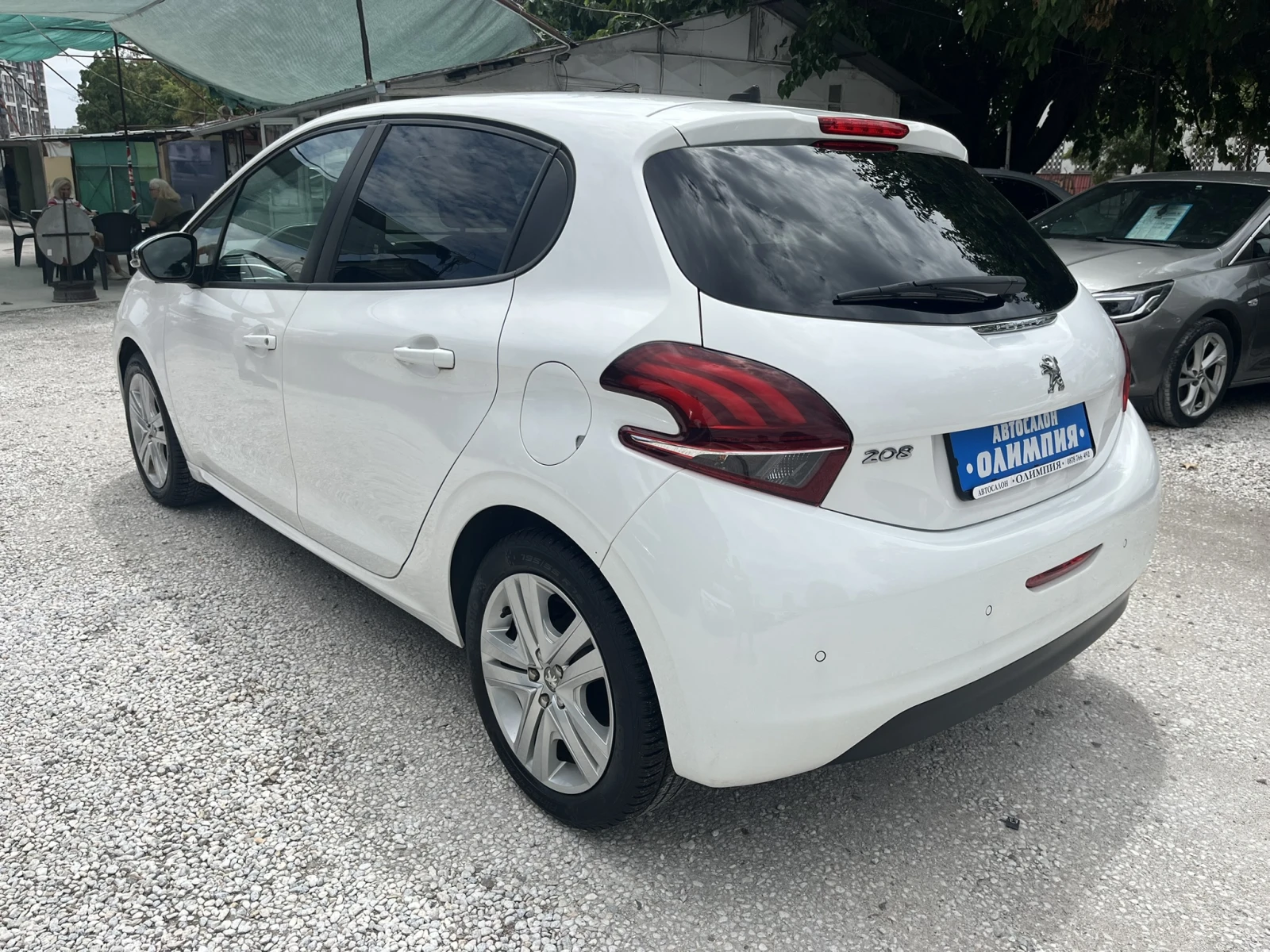 Peugeot 208 1.2 - Бензин - изображение 4