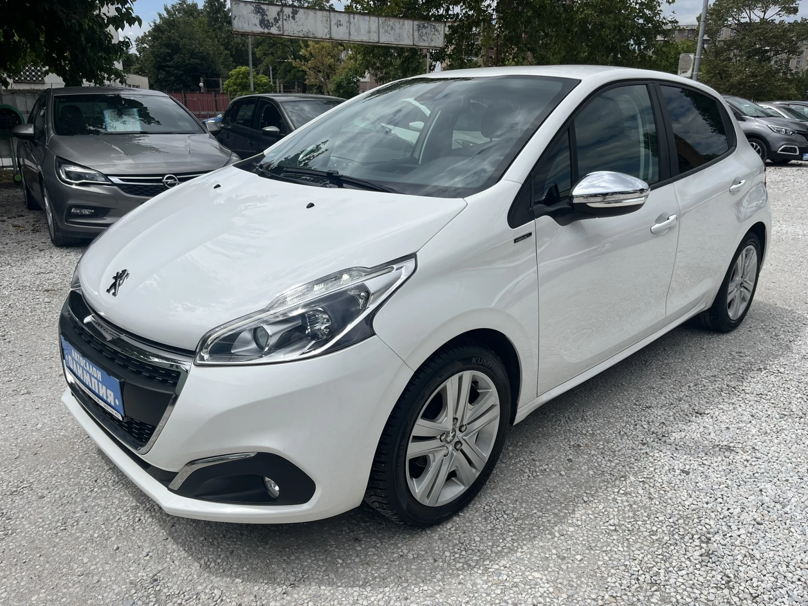 Peugeot 208 1.2 - Бензин - изображение 2