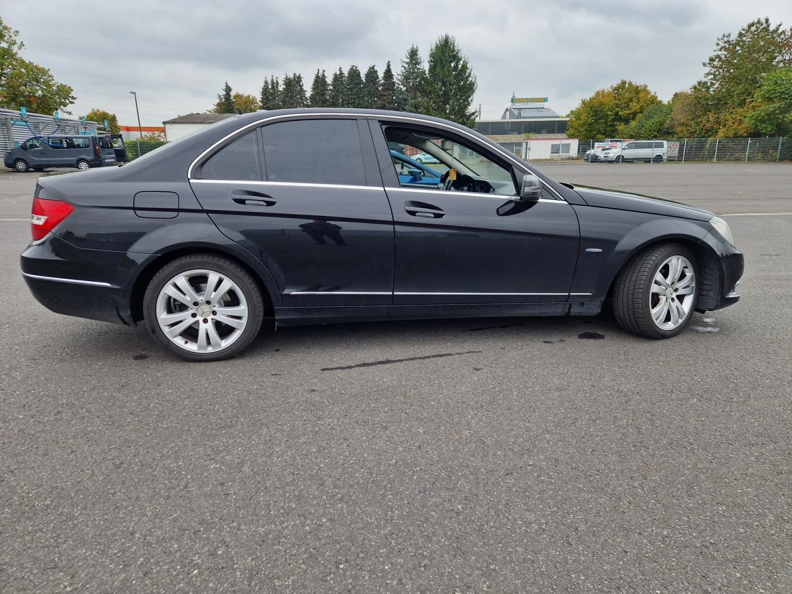 Mercedes-Benz C 200  - изображение 4