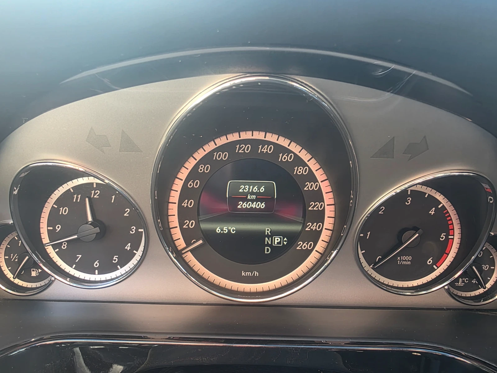 Mercedes-Benz E 250 Avantgarde 4-matic - изображение 8