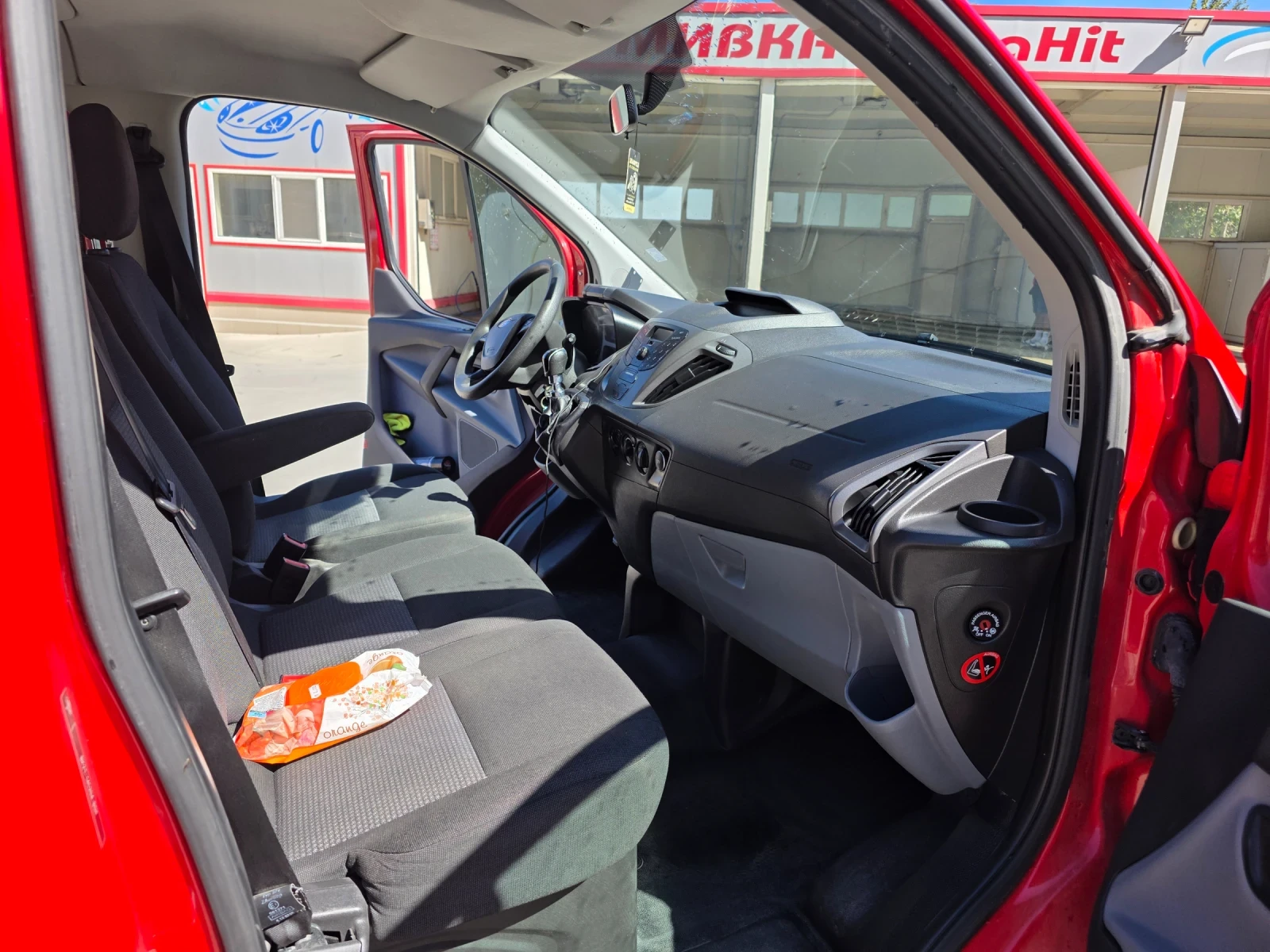 Ford Transit Custom Пътнически 8+ 1 - изображение 8