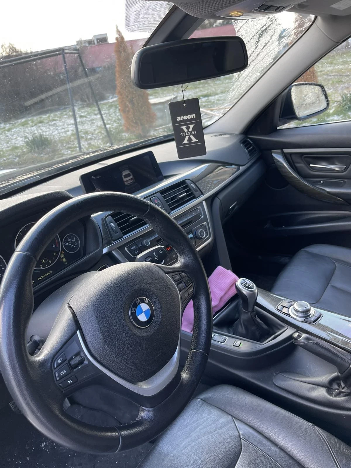 BMW 318 Luxury - изображение 10