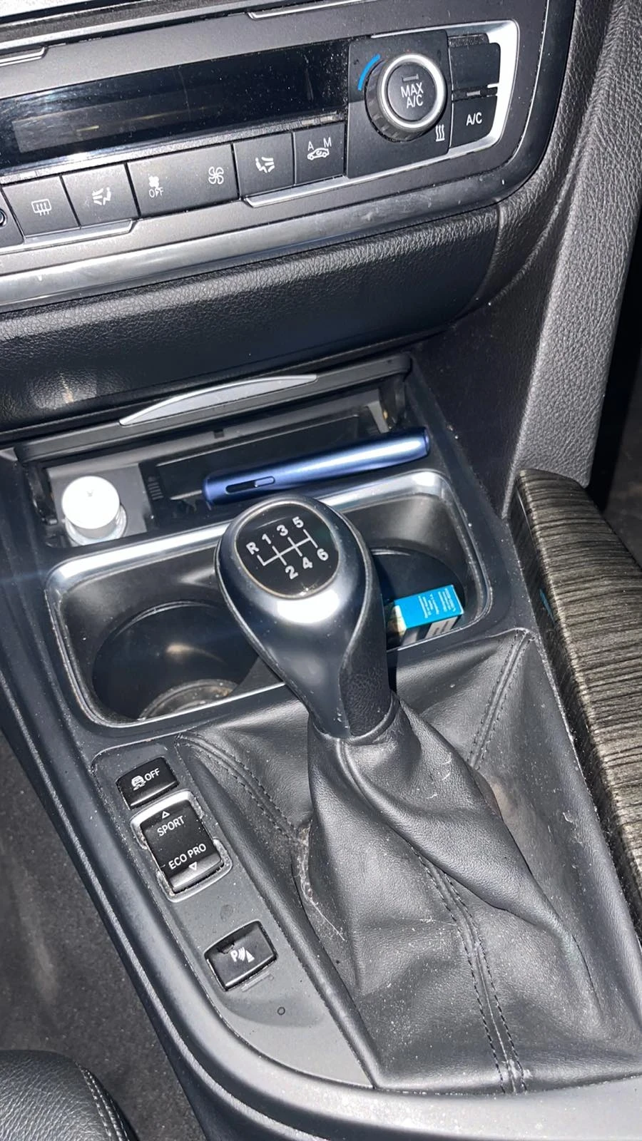 BMW 318 Luxury - изображение 5