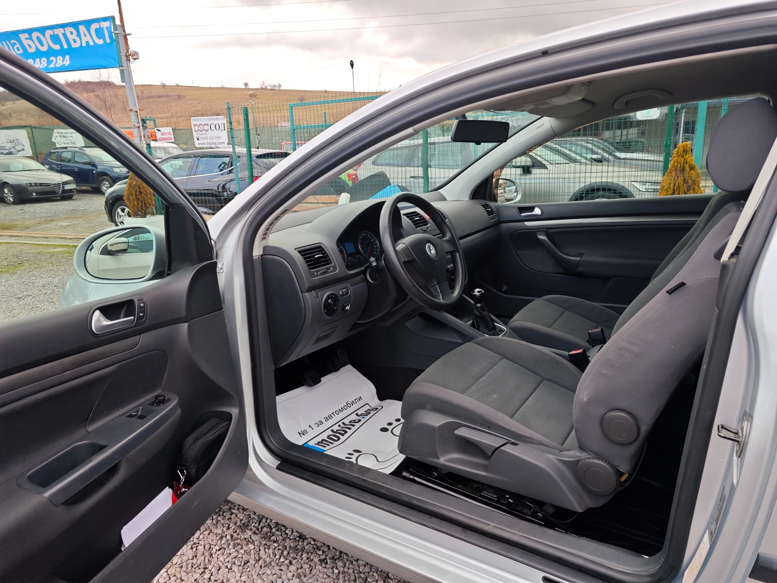 VW Golf 1.6i Gaz 102ks - изображение 9