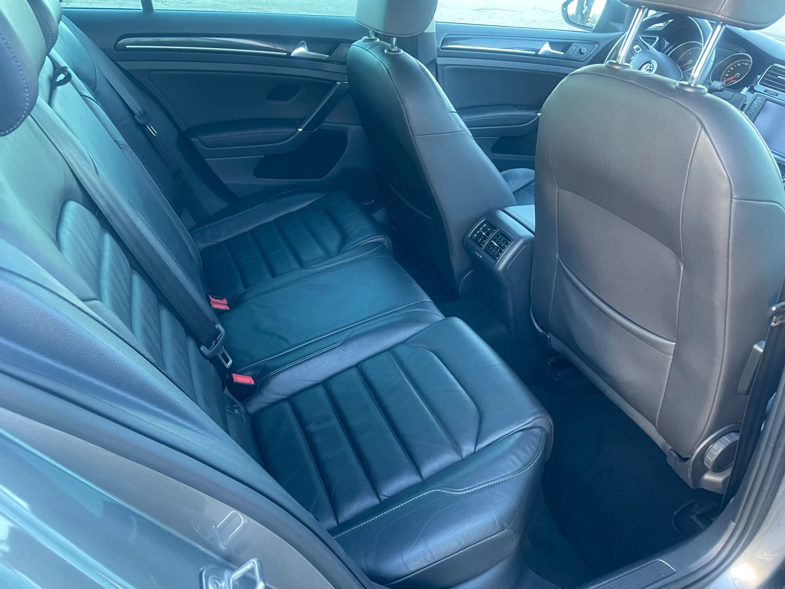 VW Golf Hailain  - изображение 7