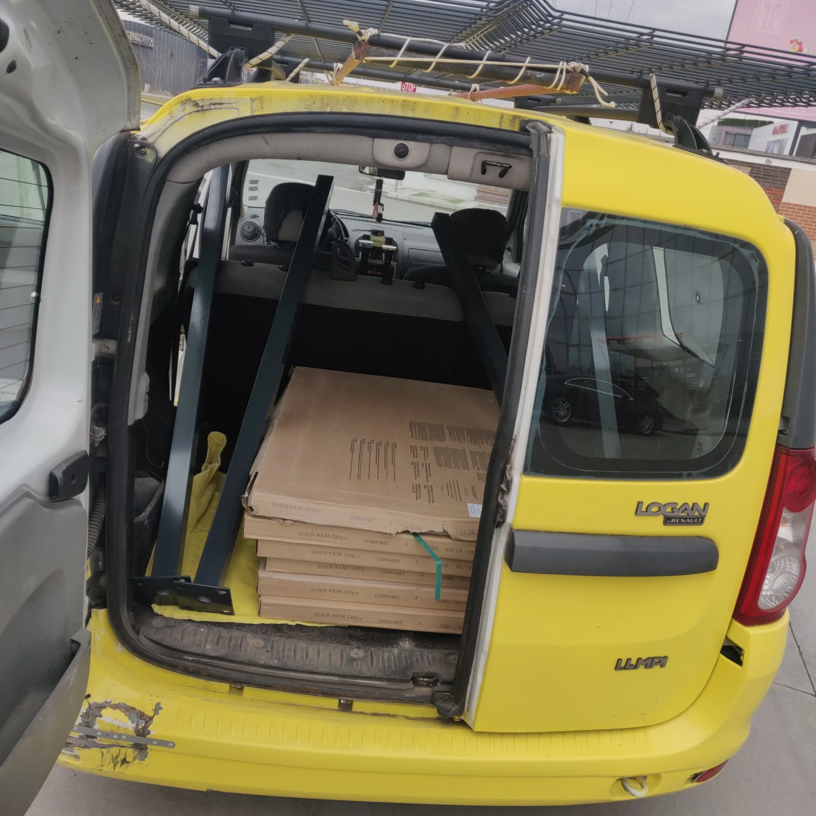 Dacia Logan MCV, снимка 6 - Автомобили и джипове - 53936749