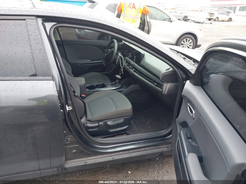 Kia K4 2l Lxs, снимка 5 - Автомобили и джипове - 53959437