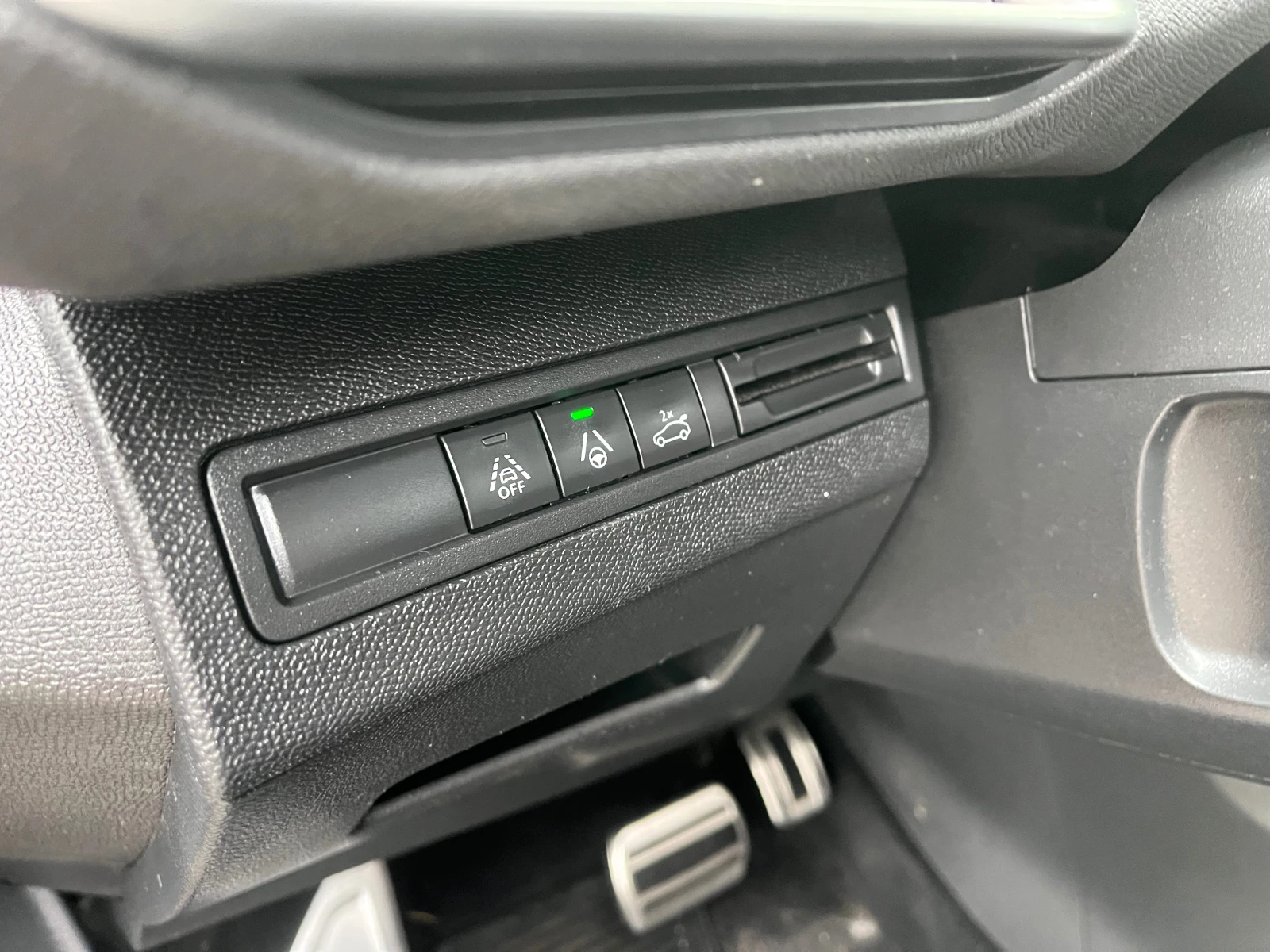 Peugeot 5008 GT 2.0 180 FULL  FACE LIFT , снимка 14 - Автомобили и джипове - 54043443