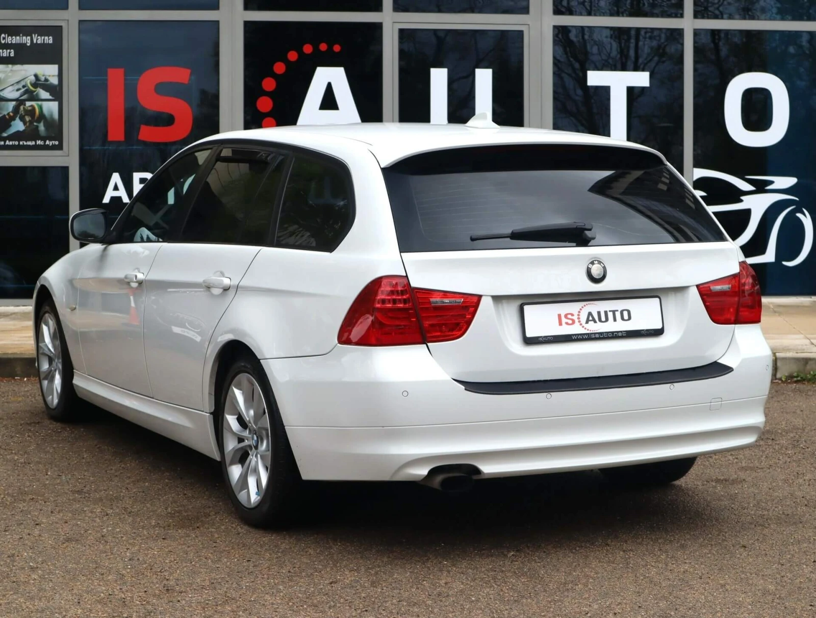 BMW 318 D/Cruise Control/PDC/USB/Navigation Professional, снимка 6 - Автомобили и джипове - 54309823