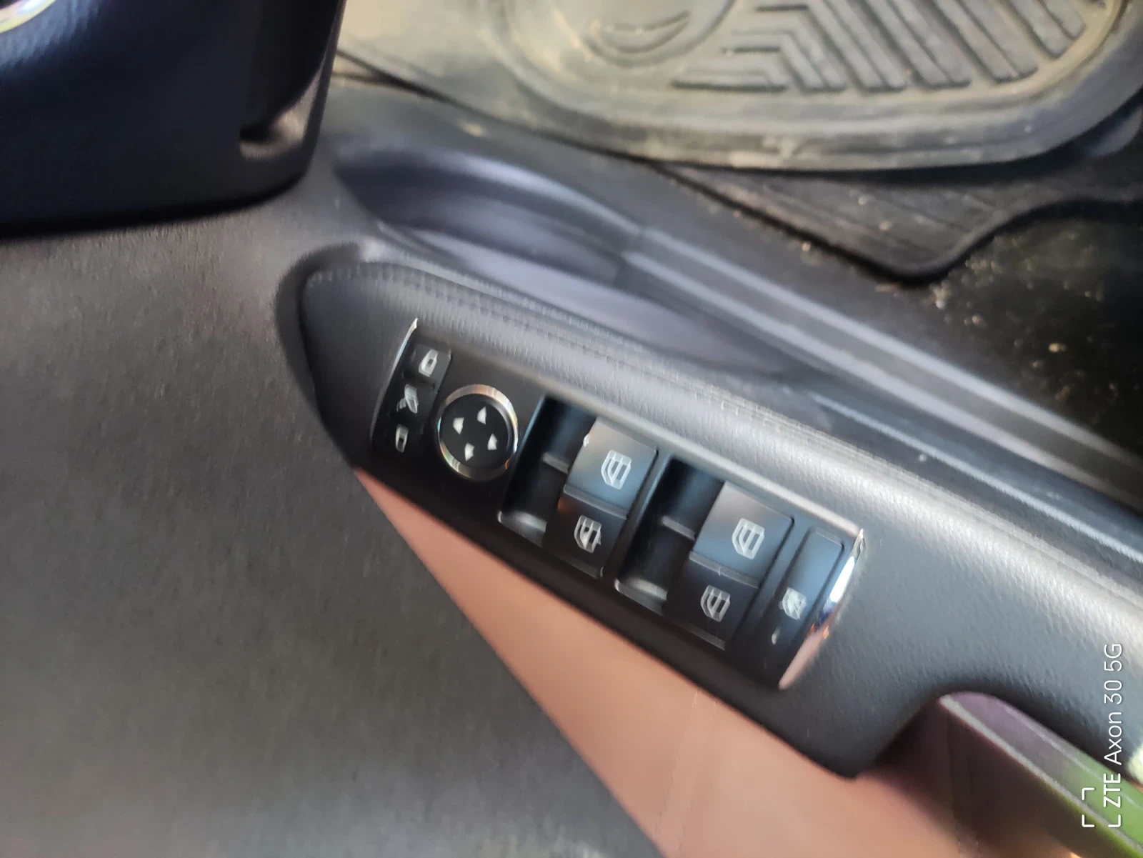 Mercedes-Benz E 350, снимка 5 - Автомобили и джипове - 54341059